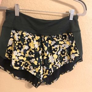OUTDOOR VOICES MINERAL BLOOM HUDSON SHORTS